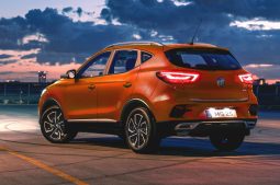 
										MG ZS Comfort 1.5l Hybrid 109 hp Aut FWD full									